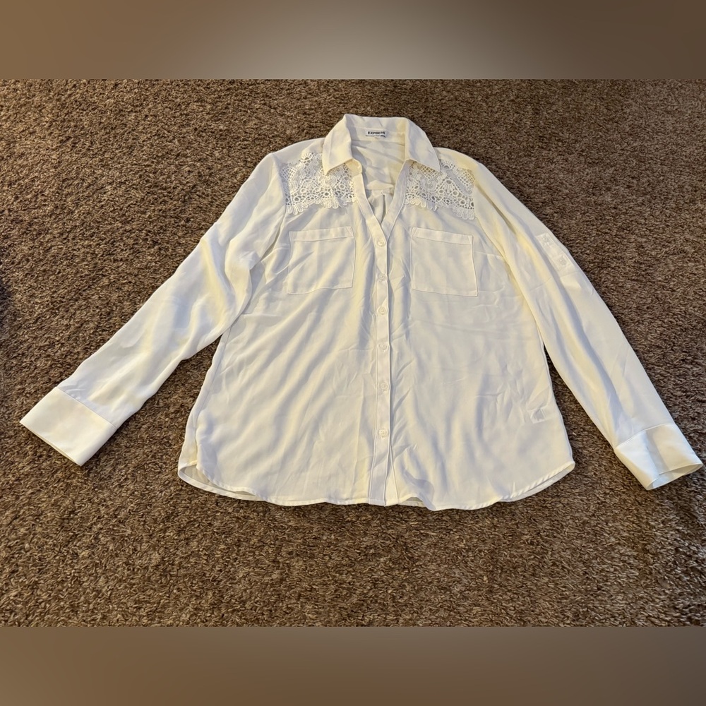 Women’s Express Cream Shoulder Lace Blouse